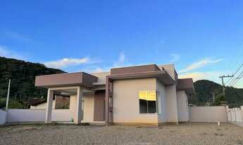 Imagem: Casa à venda, 3 quartos, sendo 1 suíte