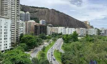 Imagem 2: Venda apartamento na Lagoa, original 4 quartos, 3 suítes, varandão, 3 vagas, 227 m², infra