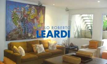 Imagem: CASA ASSOBRADADA - SUMARÉ - SP