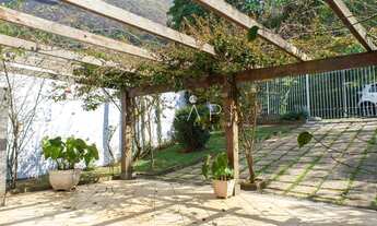 Imagem 3: Casa em localização privilegiada no bairro Iúcas