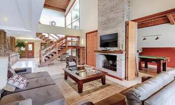 Imagem 2: Casa em Condominio a venda com 5 dorms, 3 vagas e 670m2. Localizado no bairro Belem Novo