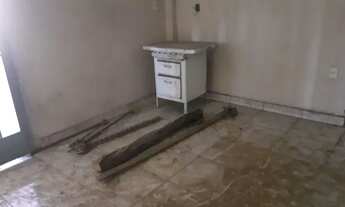 Imagem 3: Barracão c/sala 1 quarto cozinha banheiro área