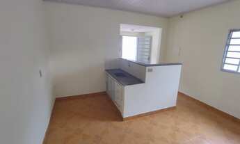 Imagem 3: Casa térrea nos fundos com quintal e 01 vaga