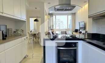 Imagem 4: Lindo apartamento no Jardim Botânico, original 3 quartos, totalmente reformado