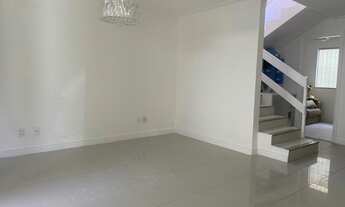 Imagem 2: Casa de condomínio para Aluguel com 3 quartos em Buraquinho - Lauro de Feitas - BA