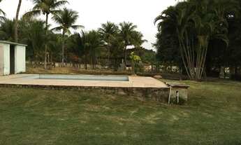 Imagem 3: Guaratiba-RJ-sítio 10.500m-piscina-Campo-Lago de peixes-2 casas