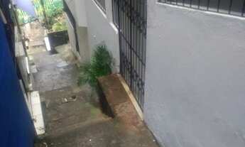 Imagem 2: Casa subsolo no Engenho de Brotas, 1/4, sala, cozinha, banheiro e área de serviço, pintada