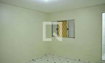 Imagem 3: Casa para Aluguel - Parque Alexandre, 1 Quarto, 38 m2