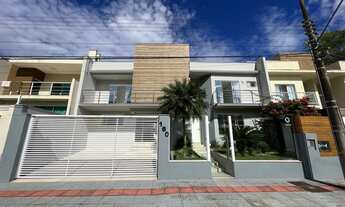 Imagem: LINDO SOBRADO NA RESSACADA ITAJAÍ!