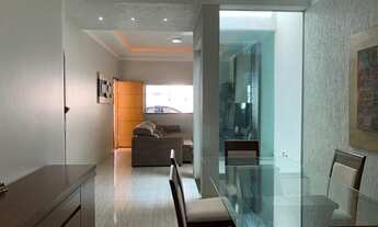 Imagem 5: Excelente Casa zonal sul- Gourmet com Piscina - Fotovoltaica Instalada- 3 Quartos com Arma