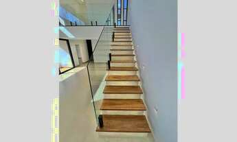 Imagem 2: Sobrado em condomínio fechado com 4 suítes, local lindo de viver