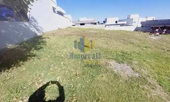 Imagem: Terreno 300 m² com pequeno Aclive Condomínio