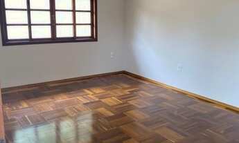 Imagem 5: Casa para venda possui 457 metros quadrados com 7 quartos