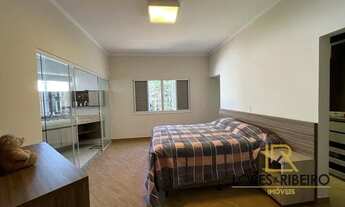 Imagem 6: Esse imóvel atende você que busca uma casa de alto padrão com cômodos bem distribuídos