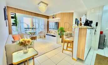 Imagem 2: Apto semi mobiliado em Candelária no Edifício Cozumel, 2/4 sendo 1 suíte. Oportunidade