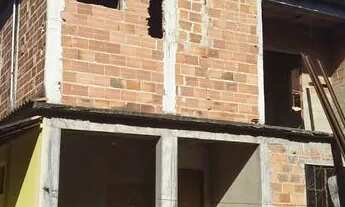 Imagem 5: Terreno de 360 m2 com 2 casas, garagem com 2 vagas e quintal grande