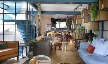 Imagem 4: Sobrado junto à uma linda praça na Vila Beatriz no Alto de Alto de Pinheiros!!!