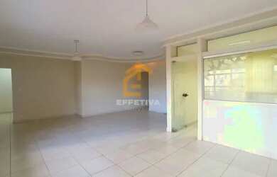 Imagem 2: Casa com 4 Dormitórios para alugar, 237 m² por R$ 2.400/mês - Vila Cristina - Presidente P