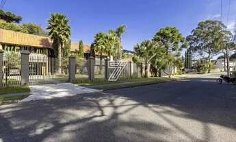 Imagem 3: Casa a venda com 437m² com 4 quartos na Vista Alegre - Curitiba - PR