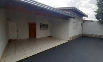 Imagem 2: Casa com edicula no Regissol a Venda