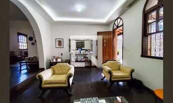 Imagem 4: Casa à Venda - Colégio Batista, 4 Quartos, 485 m2