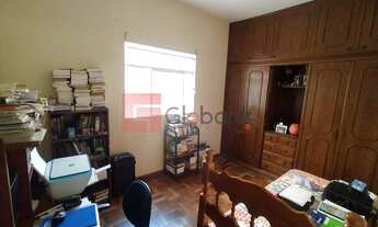 Imagem 7: Casa em Montes Claros, no bairro Cândida Câmara, à venda