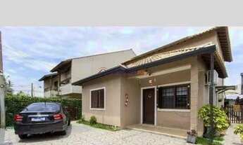 Imagem: Casa em Porto Alegre, no bairro Aberta Dos