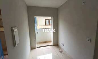 Imagem 3: Apartamento com 2 quartos sendo 1 suíte disponível para locação bairro Santa Mônica em Ube