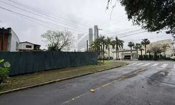 Imagem 5: Kasa imóveis aluga: terreno com 330m², plano, de esquina, em ótima localização na Rua Laur