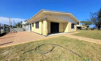 Imagem 2: CASA Á VENDA NA BEIRA MAR DE CAPÃO DA CANOA COM 3 DORMITÓRIOS E TERRENO GIGANTE 513M²