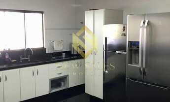 Imagem 6: Sobrado- 3 suítes, 400m², 6 vagas de garagem- Residencial Granville