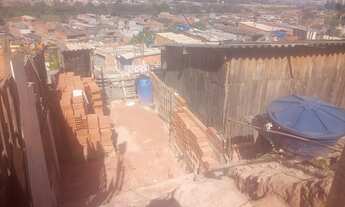 Imagem 5: Terreno+ barraco