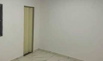 Imagem 3: Oportunidade Única: Casa com 4 Quartos e Lote de 390m² - Espaço de Sobra