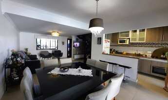 Imagem 4: Sobrado para venda tem 194 metros quadrados com 3 quartos em São José - Canoas - RS