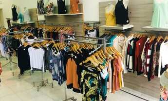 Imagem 2: PASSA-SE O PONTO LOJA DE ROUPAS PRONTA P TRABALHAR!