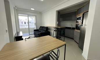 Imagem 2: Apartamento a venda com 2 quartos em Abraão - Florianópolis - SC