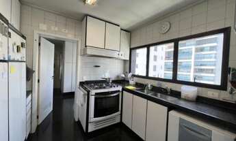 Imagem 6: Apartamento para venda possui 220 metros quadrados com 3 quartos em Itaim Bibi - São Paulo