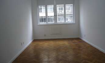 Imagem 3: Apartamento para venda tem 110 metros quadrados com 3 quartos em Copacabana - Rio de Janei