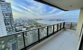 Imagem 2: Apartamento moderno com 3 suítes e vista deslumbrante na Enseada do Suá