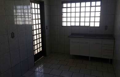 Imagem 4: Casa com 3 dormitórios para alugar, 106 m² por R$ 900,00/mês - Jardim América - Jaú/SP