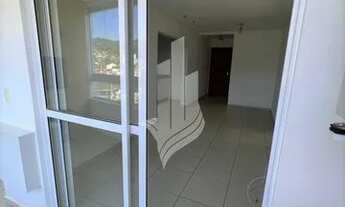 Imagem 5: Apartamento semi mobiliado com 3 dormitórios, 1 suíte, 2 vagas de garagem