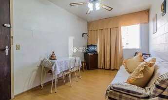 Imagem 2: PORTO ALEGRE - Apartamento Padrão - Partenon