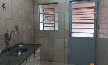 Imagem 3: Casa com 1 dormitório para alugar, 100 m² por R$ 700,00/mês - Jardim Paulista - Taubaté/SP