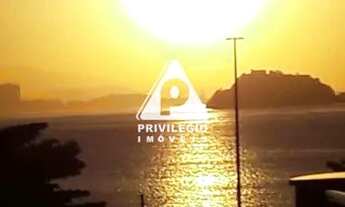 Imagem 2: Apartamento salão em dois ambientes com 3 amplas suítes