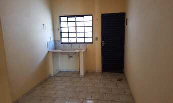 Imagem 7: Casa para Locação em Goiânia, Jardim Atlântico, 4 dormitórios, 1 banheiro, 1 vaga