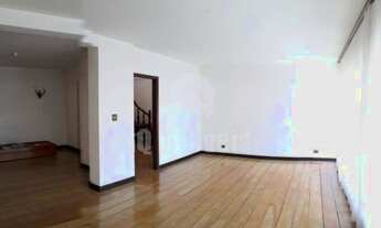 Imagem 2: Sobrado no Alto da Lapa com 330mts 1 suíte e mais 3 dormitórios 4 vagas, quintal