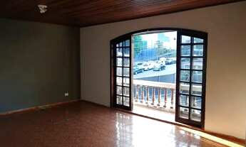 Imagem: Aluga se sobrado para fins comerciais