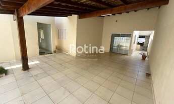 Imagem 3: Casa para aluguel, 3 quartos, 1 suíte, 2 vagas, Jardim Holanda - Uberlândia/MG