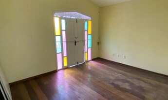 Imagem 6: Vende-se Casa com 5/4 Com 2 pavimentos - Bairro : Aeroporto