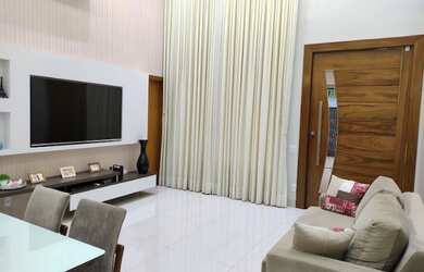 Imagem 3: Casa para venda tem 200 metros quadrados com 3 quartos em Interlagos - São Paulo - SP